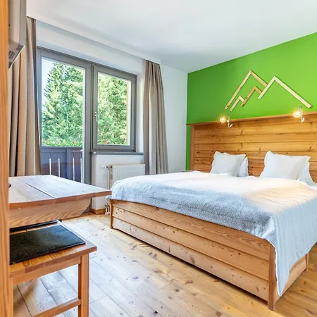 Heimat Hotel 3*